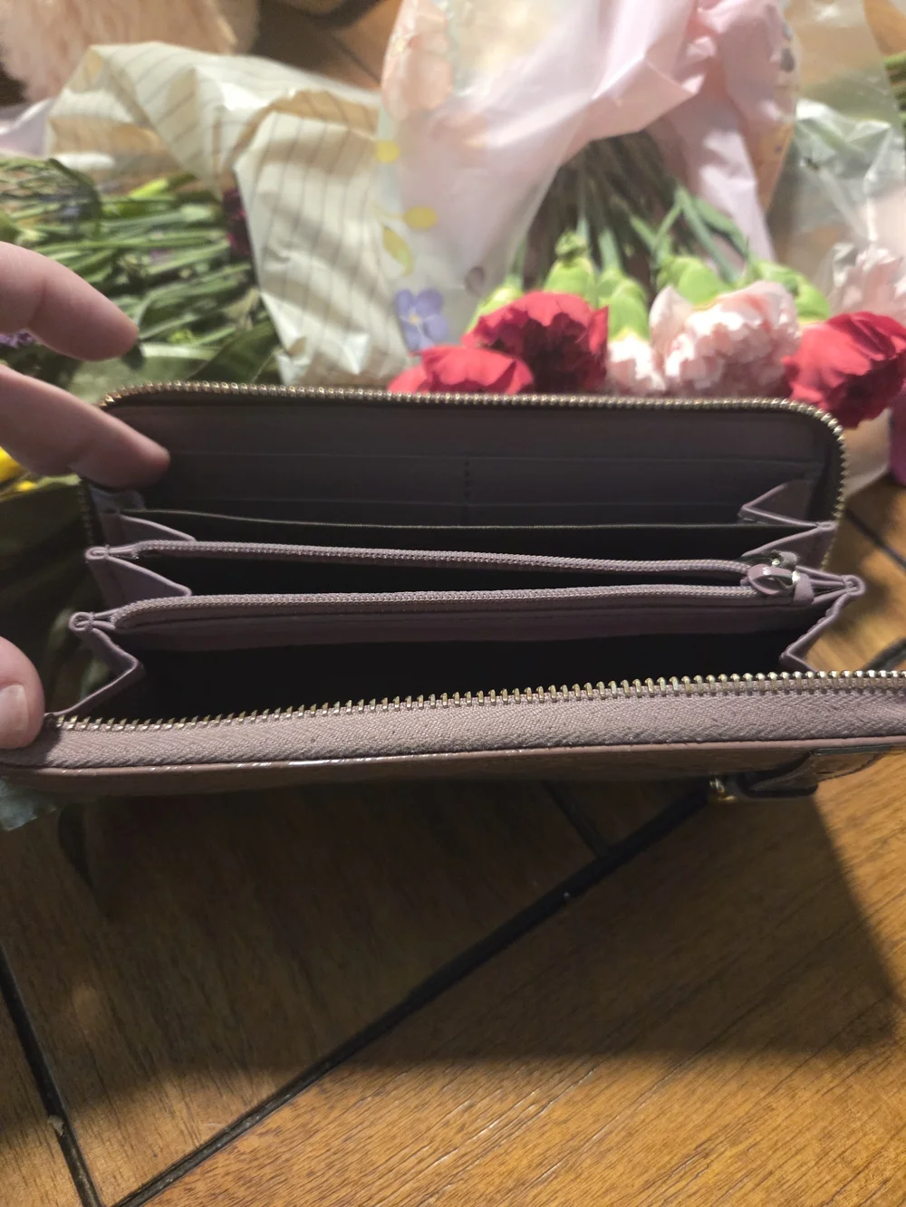 Gucci Monogram Zip Wallet in Purple - Picture 5 of 6